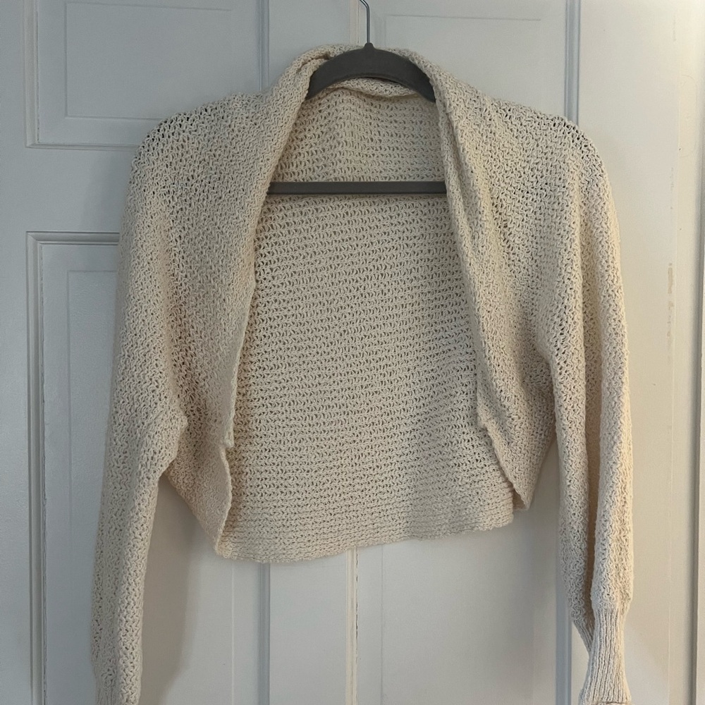 Urban outfitters tees cream cardigan